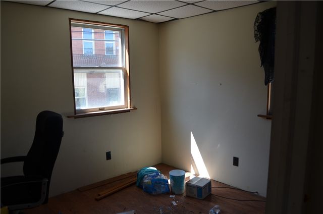 639 Washington Ave, Charleroi Boro, PA 15022