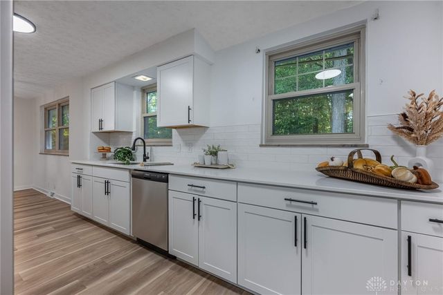 8301 Red Lion 5 Points Road, Springboro, OH 45066