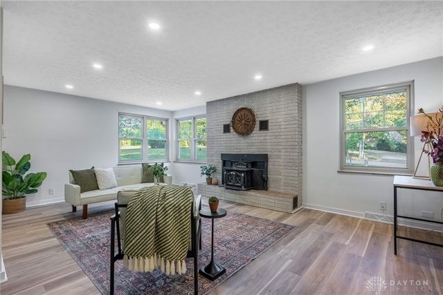 8301 Red Lion 5 Points Road, Springboro, OH 45066