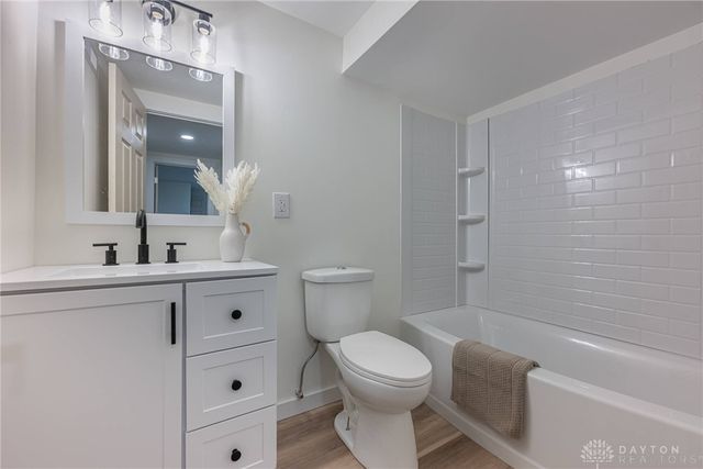 8301 Red Lion 5 Points Road, Springboro, OH 45066