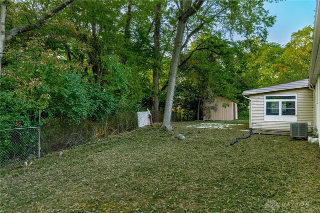 8301 Red Lion 5 Points Road, Springboro, OH 45066