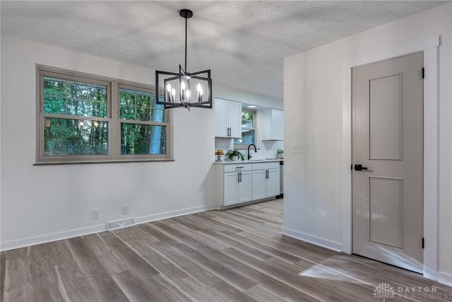 8301 Red Lion 5 Points Road, Springboro, OH 45066