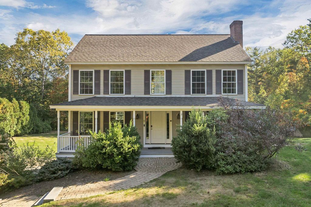 5 Lilac Lane, Sandown, NH 03873
