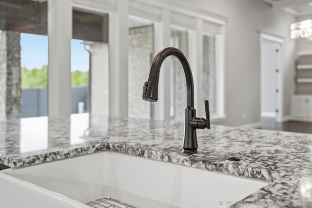 12522 S Darlington Avenue, Bixby, OK 74008