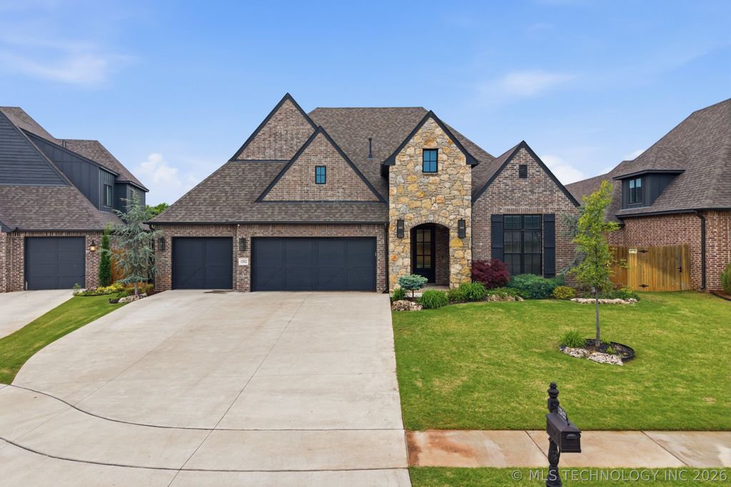 12522 S Darlington Avenue, Bixby, OK 74008
