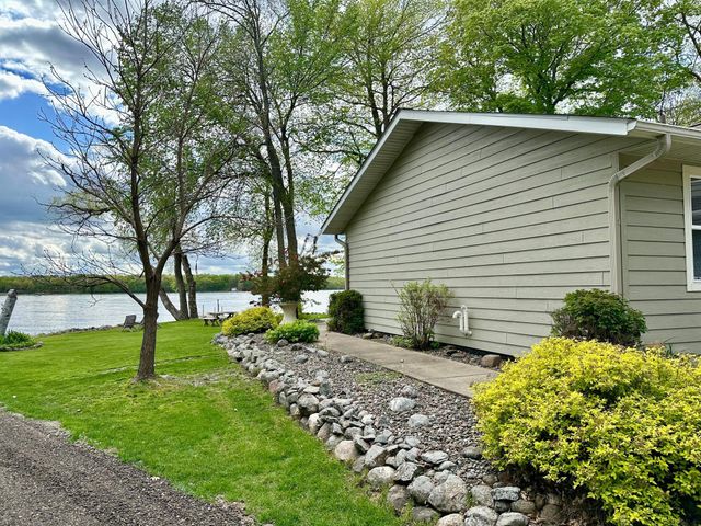 1575 White Cloud Drive S, Isle, MN 56342