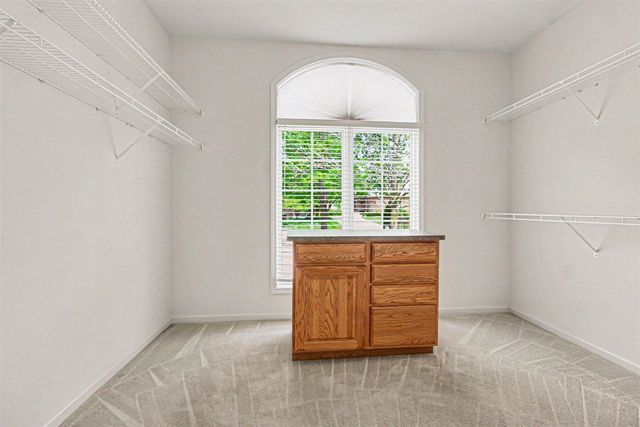 5290 Pinnacle Court, Ann Arbor, MI 48108