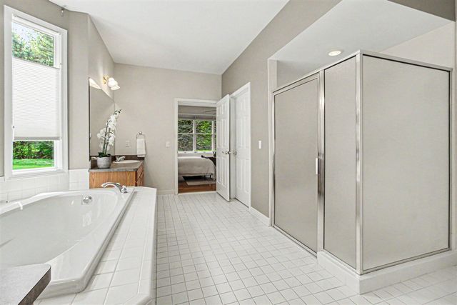 5290 Pinnacle Court, Ann Arbor, MI 48108