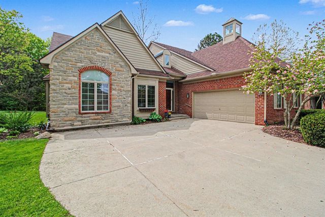 5290 Pinnacle Court, Ann Arbor, MI 48108