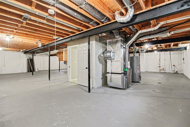 5290 Pinnacle Court, Ann Arbor, MI 48108