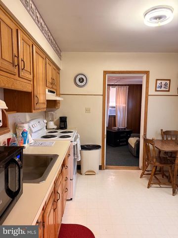 56 CHESTERFIELD DR, New Castle, DE 19720