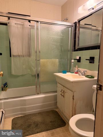 56 CHESTERFIELD DR, New Castle, DE 19720