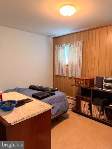 56 CHESTERFIELD DR, New Castle, DE 19720