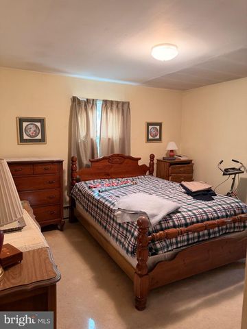 56 CHESTERFIELD DR, New Castle, DE 19720