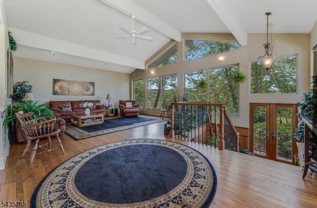 219 W Valley Brook Rd, Washington Twp., NJ 07830
