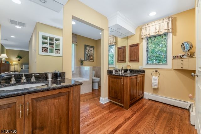 219 W Valley Brook Rd, Washington Twp., NJ 07830