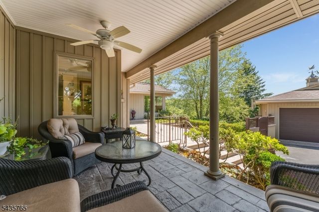 219 W Valley Brook Rd, Washington Twp., NJ 07830