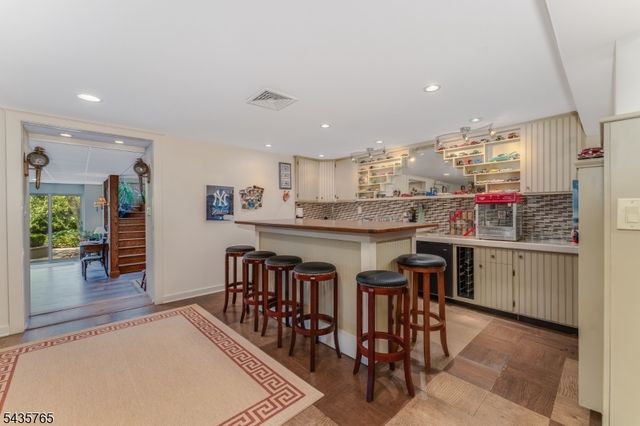 219 W Valley Brook Rd, Washington Twp., NJ 07830