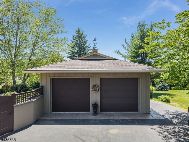 219 W Valley Brook Rd, Washington Twp., NJ 07830
