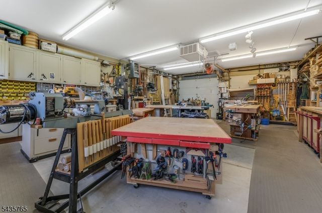219 W Valley Brook Rd, Washington Twp., NJ 07830