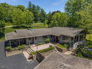 219 W Valley Brook Rd, Washington Twp., NJ 07830