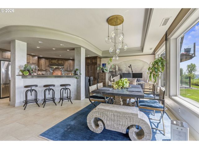 5841 Se COLUMBIA Way 102, Vancouver, WA 98661