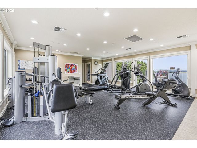 5841 Se COLUMBIA Way 102, Vancouver, WA 98661