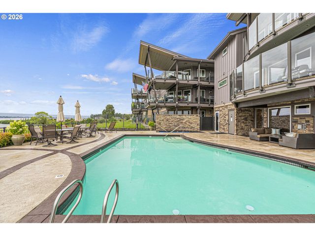5841 Se COLUMBIA Way 102, Vancouver, WA 98661