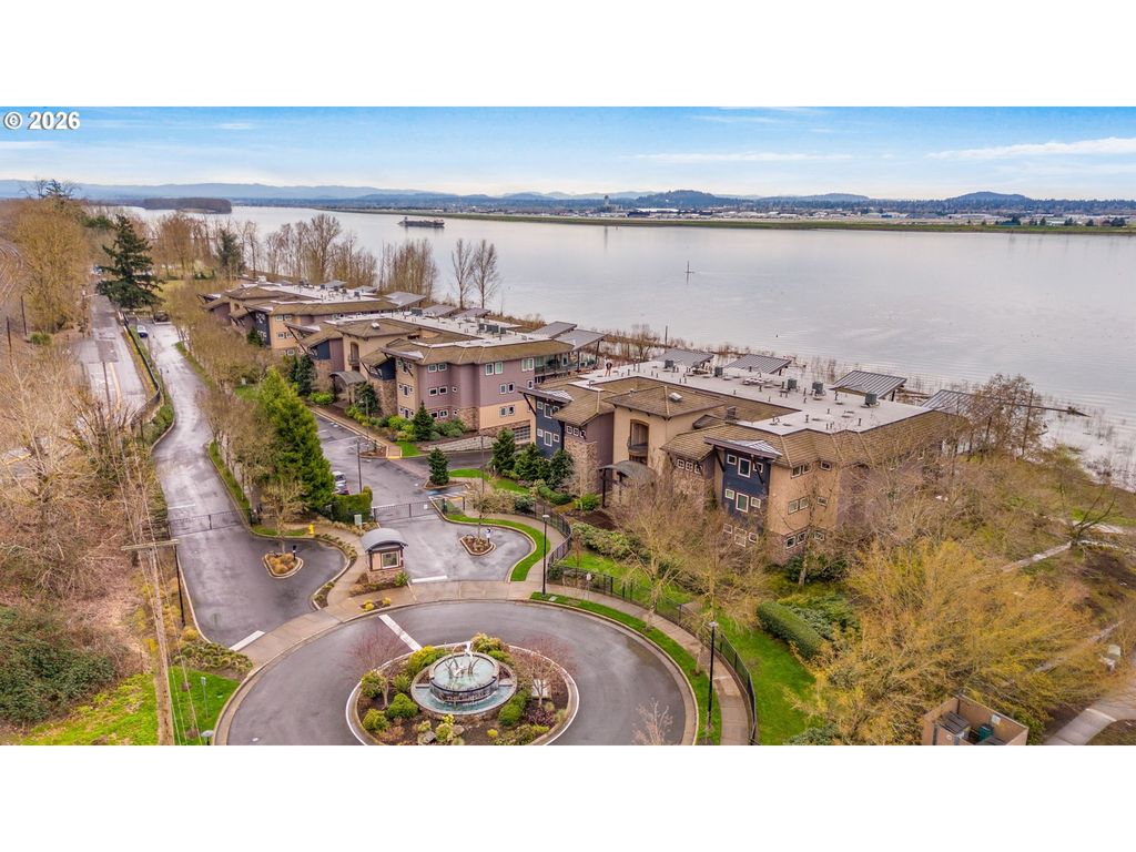 5841 Se COLUMBIA Way 102, Vancouver, WA 98661