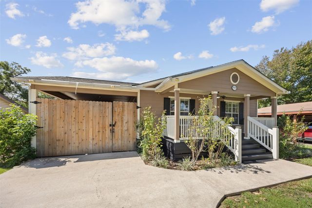 926 S Utah Street, La Porte, TX 77571