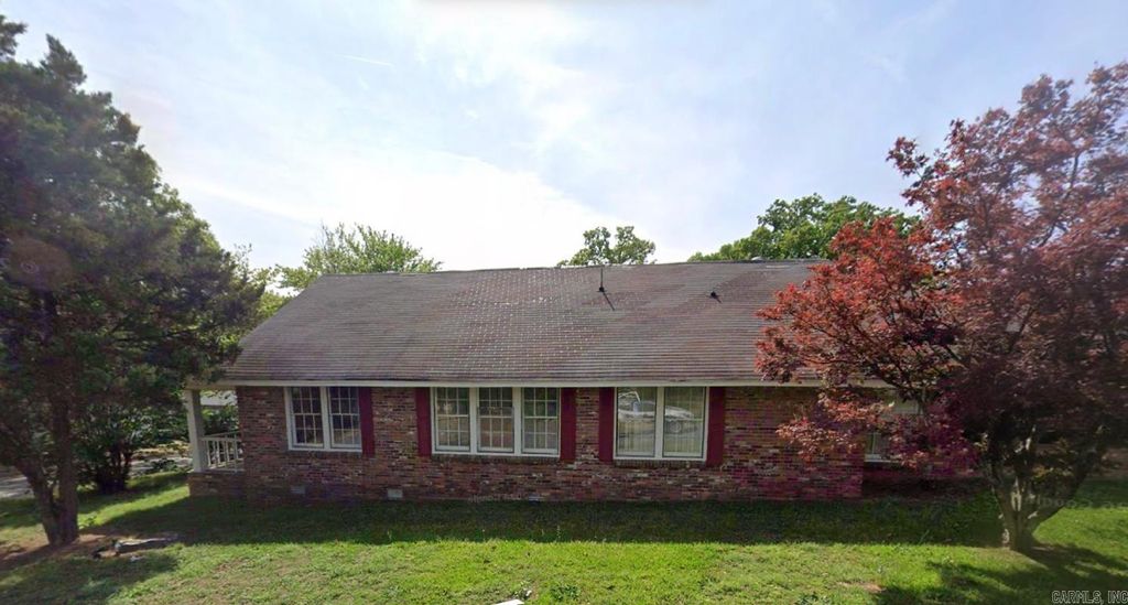 4426 W 10Th St, Little Rock, AR 72204