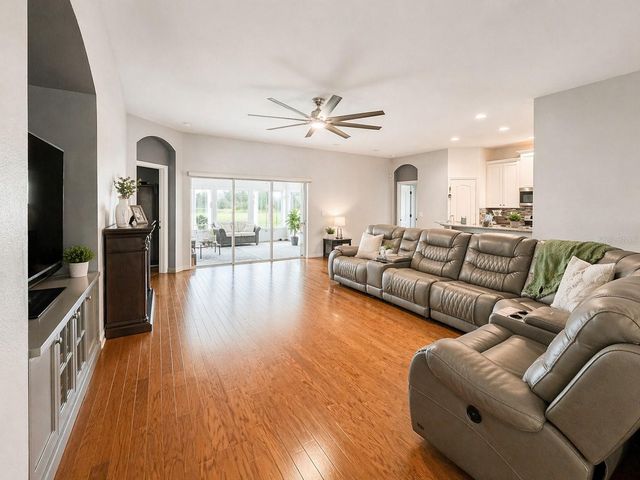 1314 EMERALD HILL WAY, Valrico, FL 33594