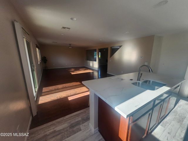 620 S Charles L Mckay Place, Vail, AZ 85641