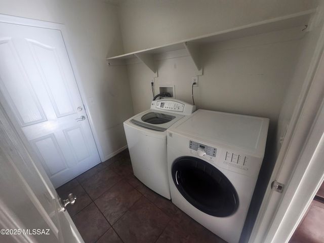 620 S Charles L Mckay Place, Vail, AZ 85641