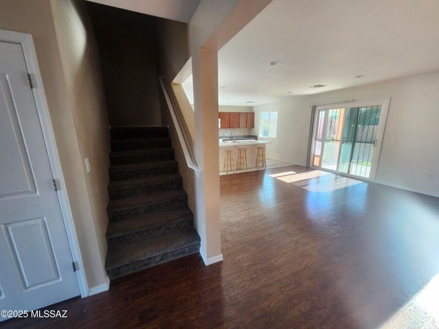 620 S Charles L Mckay Place, Vail, AZ 85641