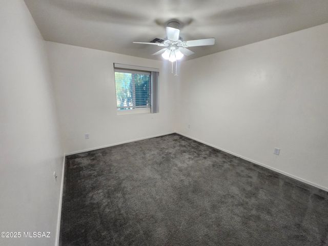 620 S Charles L Mckay Place, Vail, AZ 85641