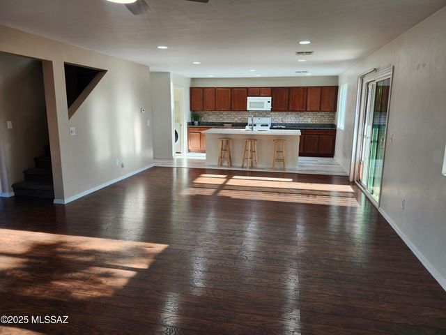 620 S Charles L Mckay Place, Vail, AZ 85641