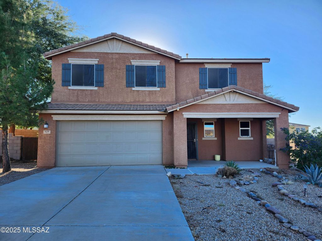 620 S Charles L Mckay Place, Vail, AZ 85641