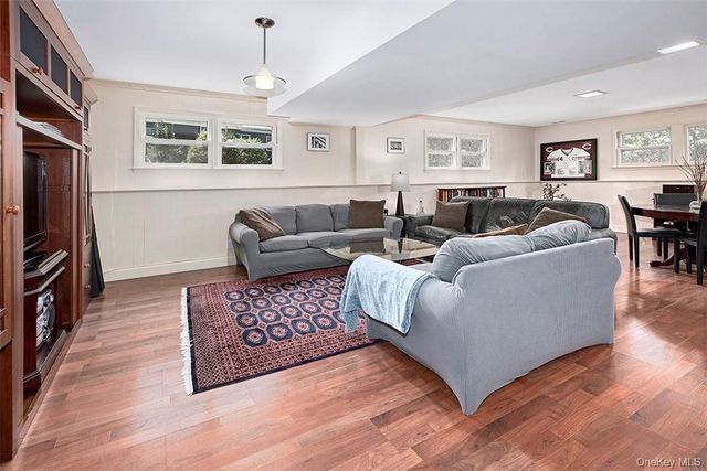 21 Douglas Circle, Rye, NY 10580