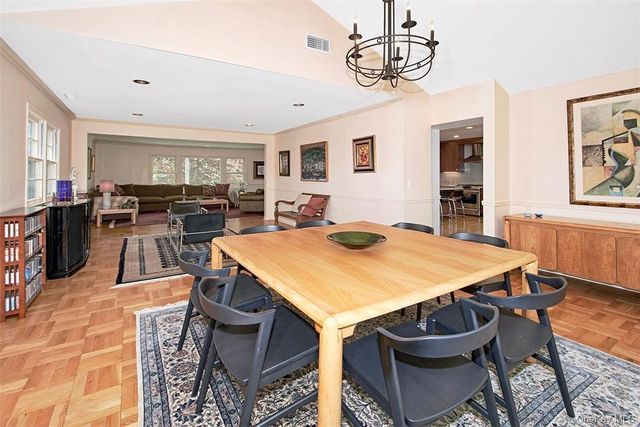 21 Douglas Circle, Rye, NY 10580