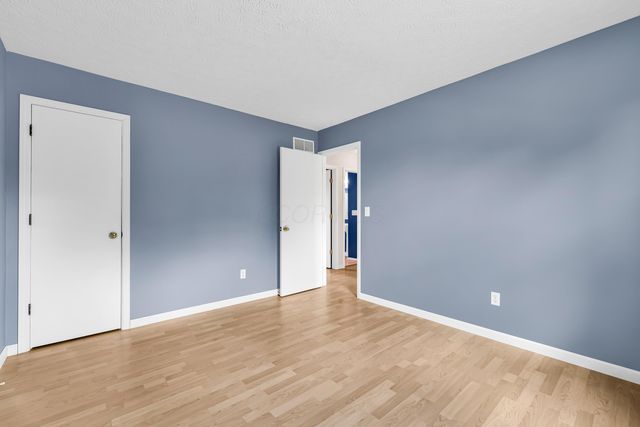 5869 Nike Drive, Hilliard, OH 43026