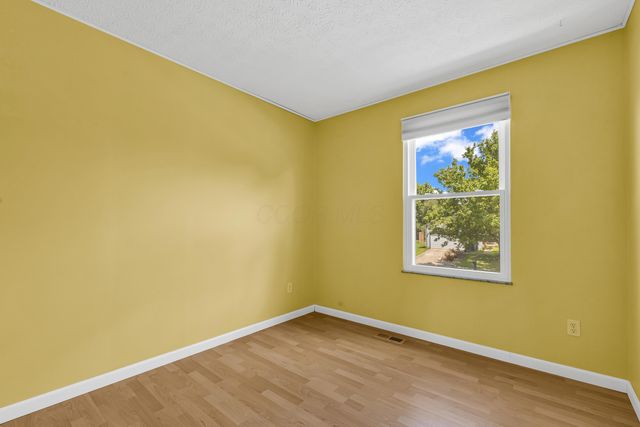 5869 Nike Drive, Hilliard, OH 43026
