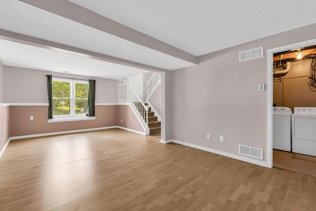 5869 Nike Drive, Hilliard, OH 43026