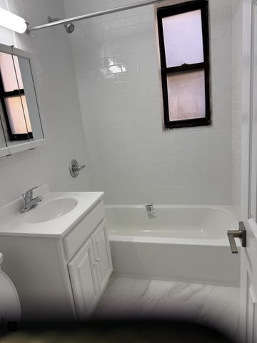 2866 Marion Ave Apt 1I, New York City, NY 10458