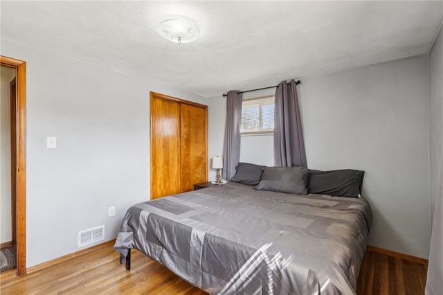 1413 Lexington Dr, North Sewickley Twp, PA 15066