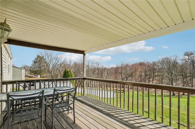 1413 Lexington Dr, North Sewickley Twp, PA 15066