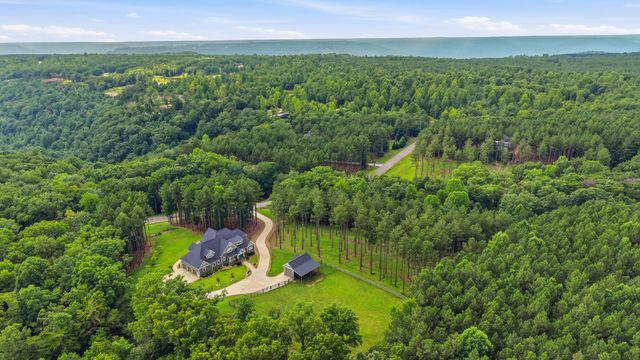 5420 Raulston Falls Road, Jasper, TN 37347