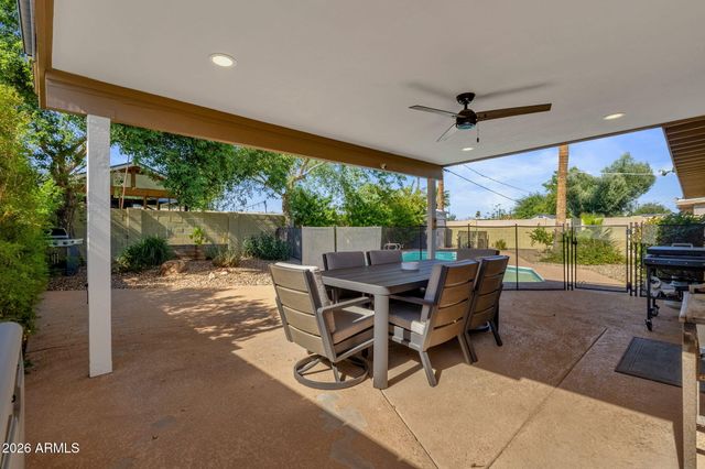 3314 E HOLLY Street, Phoenix, AZ 85008