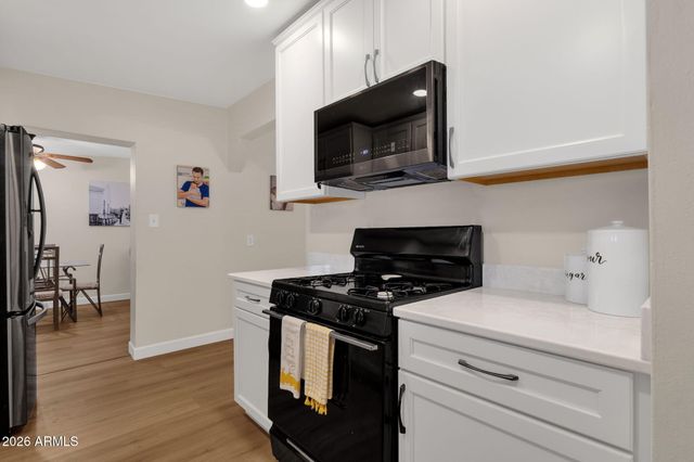 3314 E HOLLY Street, Phoenix, AZ 85008