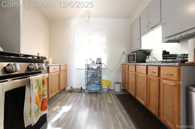 11300 Hubbell Street, Detroit, MI 48227